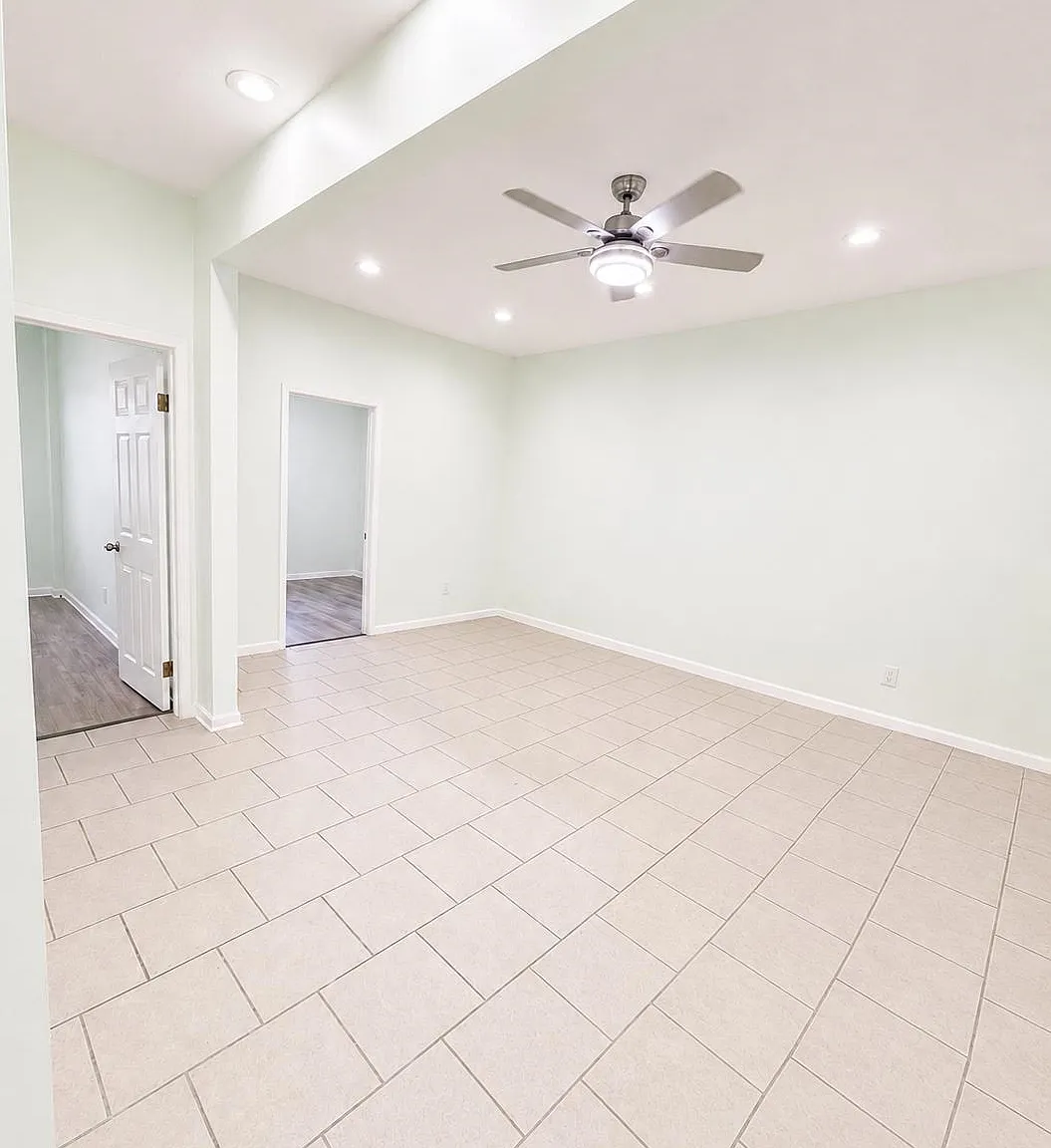 2 bed, 1.0 bath, $2,500 — Photo 4
