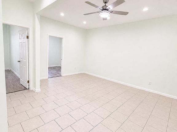 4th image of 437 53rd St C4 #C4