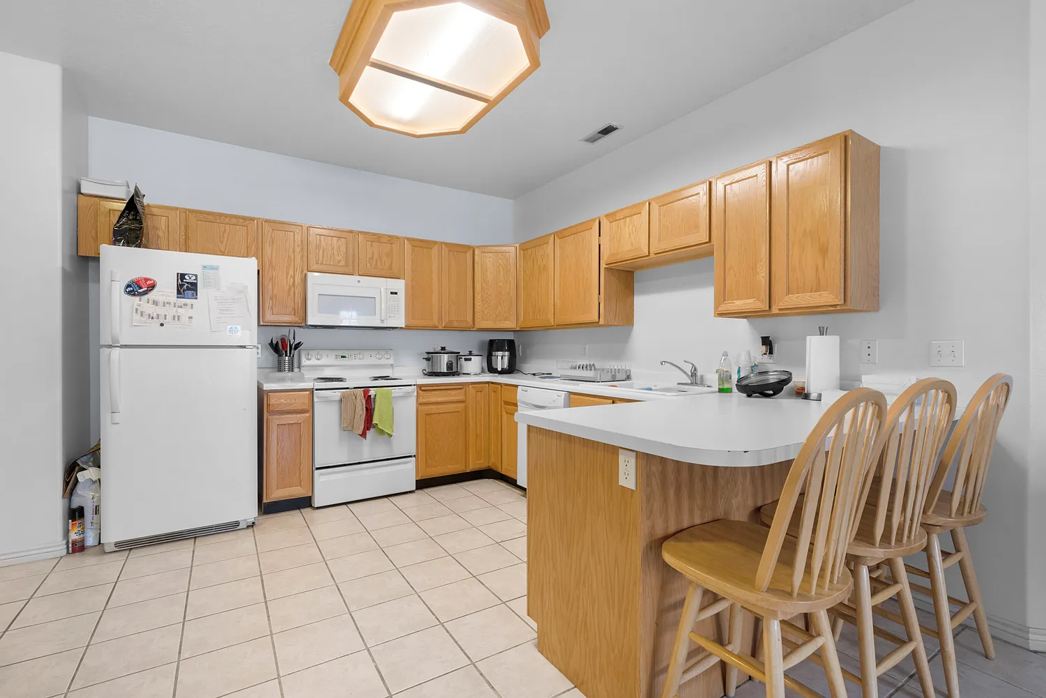 3 bed, $569 — Photo 4
