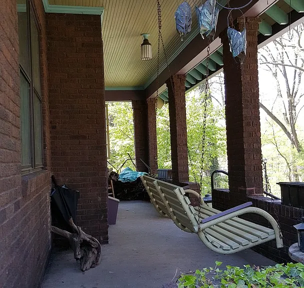 2120 Iuka Ave — Photo 2