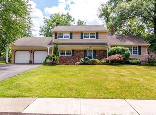 29 Debbie Ct, Wayne, NJ 07470