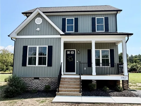 7957 Pennsylvania Ave, West Point, VA 23181