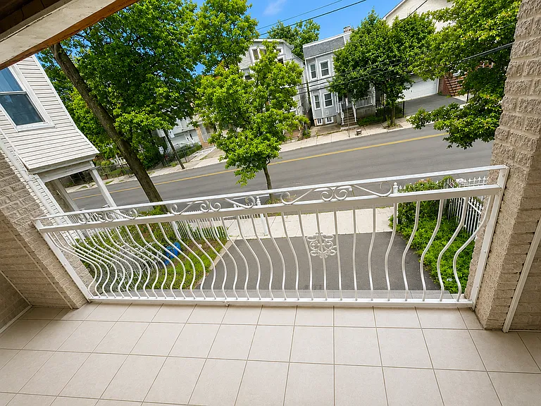 138 Fabyan Pl #2 — Photo 6