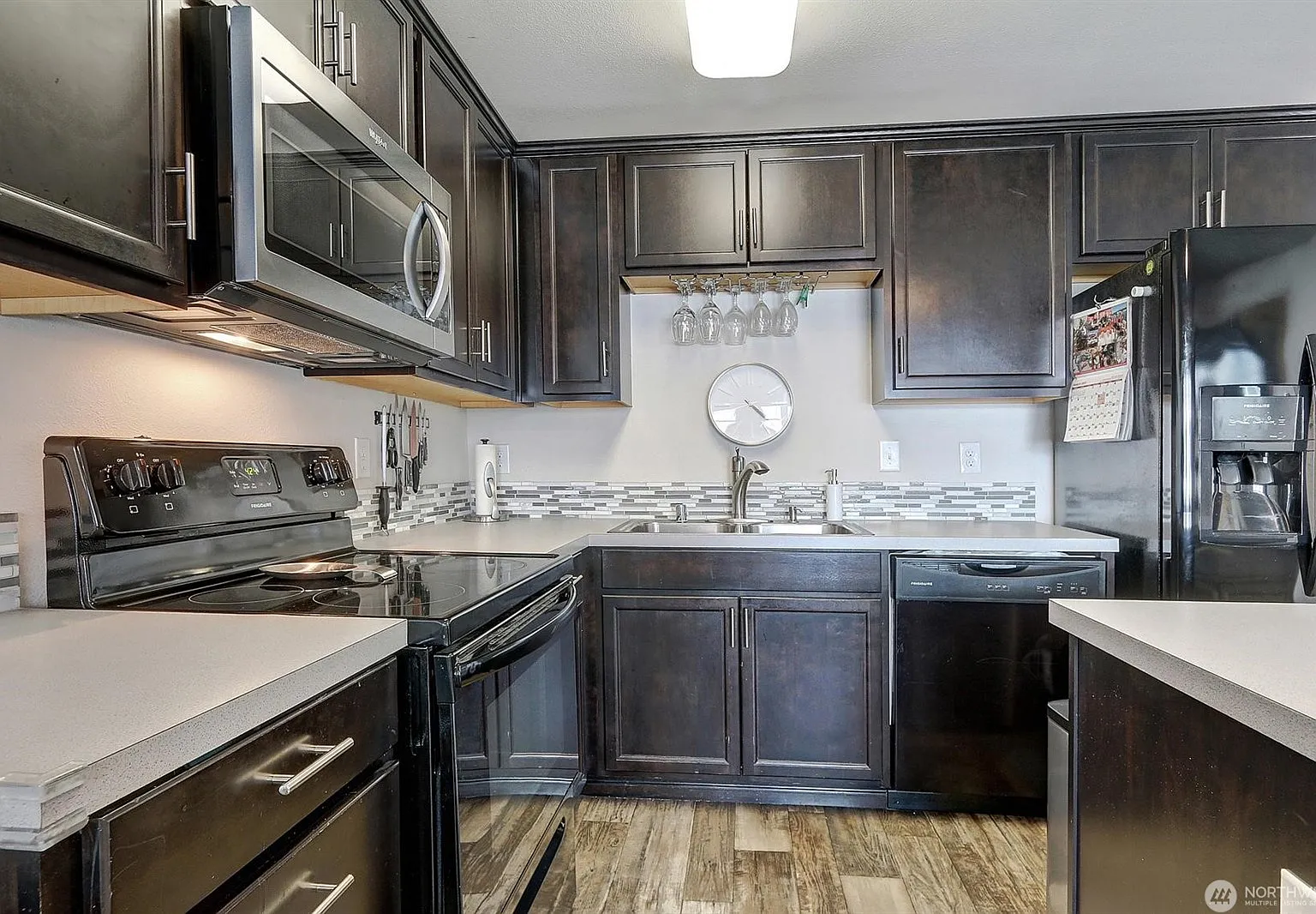 3 bed, 2.5 bath, 1248 sqft, $2,500 — Photo 4