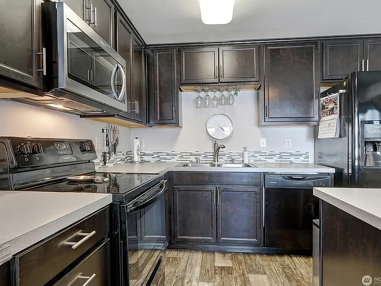5841 Highway Pl — Photo 4