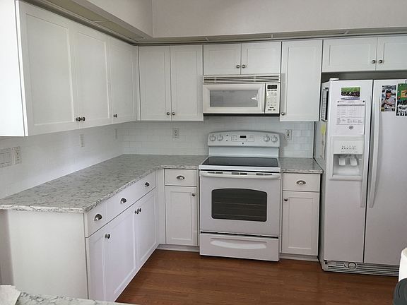 Shaker soft close cabinets 