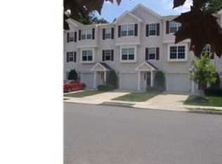 455 Dorchester Dr, Riverside, NJ 08075