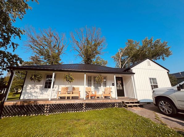 122 Lake Point Dr