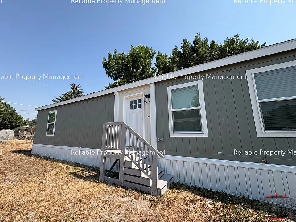 440 N Wilson Dr