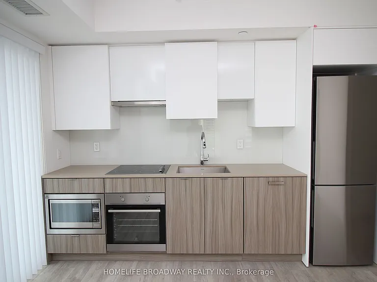99 Broadway Ave #903 — Photo 7