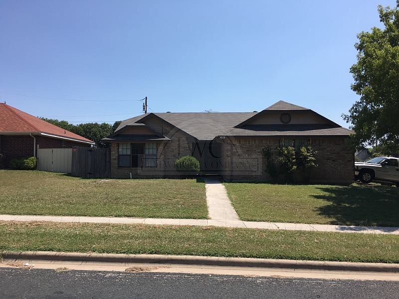 1st image of 4713 Shawn Dr
