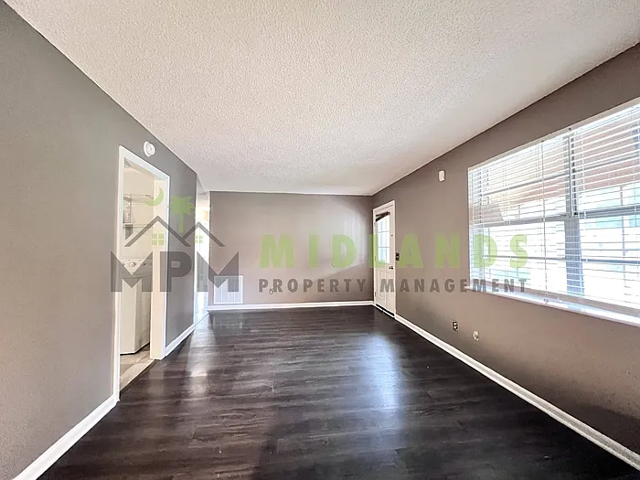 137 Miranda Rd — Photo 27