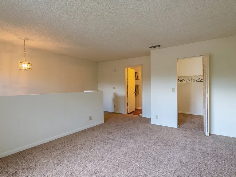 IMT BelaSera at Forest Hills — Photo 20
