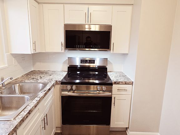 5th image of 4617 W 95th St APT S