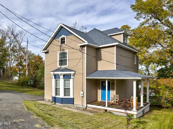 206 Main Street, Altamont, NY 12009