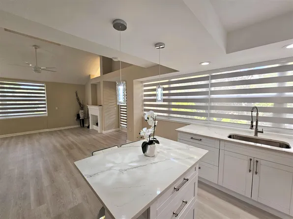 8110 Oakton Court #10d, Lake Clarke Shores, FL 33406