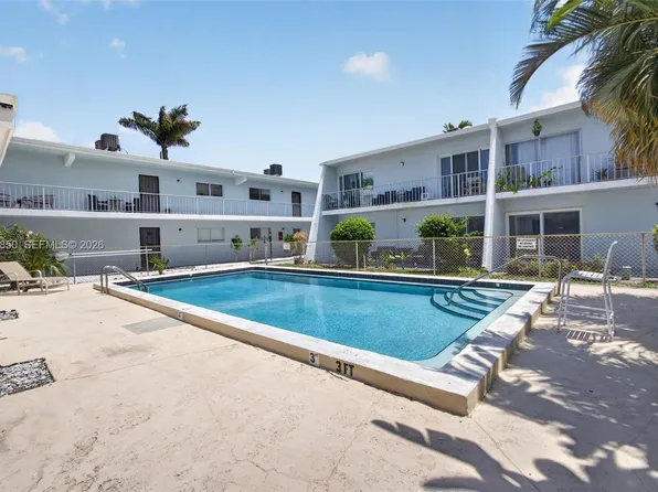 725 Hummingbird Way APT 109, North Palm Beach, FL 33408