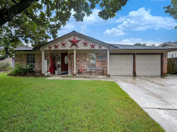 355 Skywood Dr, Houston, TX 77090