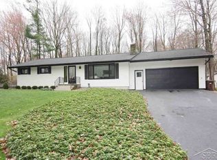 3952 E Kens Ln, Midland, MI 48642