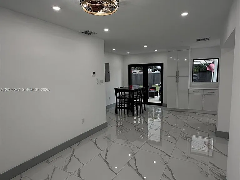 5350 NW 174th Dr — Photo 5