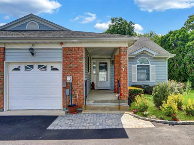 49 Primrose Lane, North Babylon, NY, 11703