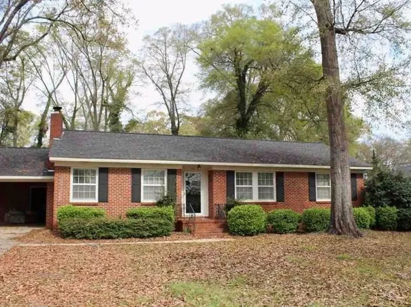 205 Wildwood Cir, Americus, GA 31709