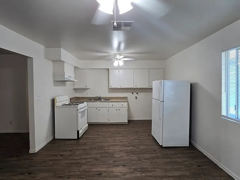 337 N San Pablo Ave #202 — Photo 4