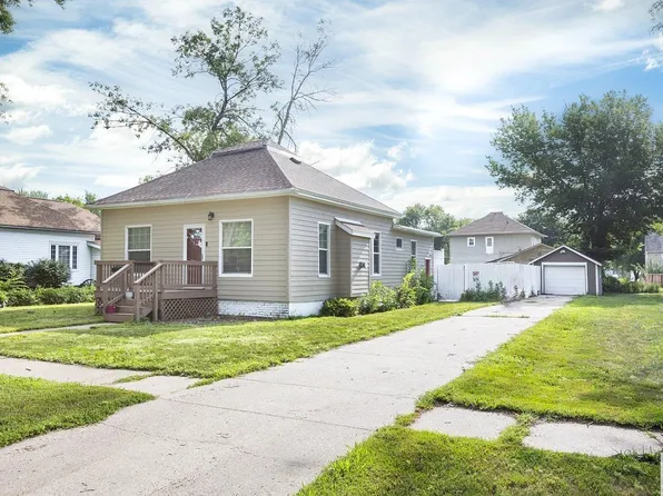 1115 7th St, Onawa, IA 51040