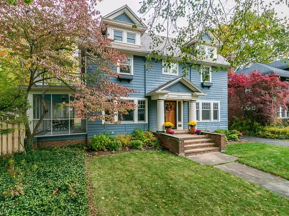 2605 Exeter Rd, Cleveland Heights, OH 44118