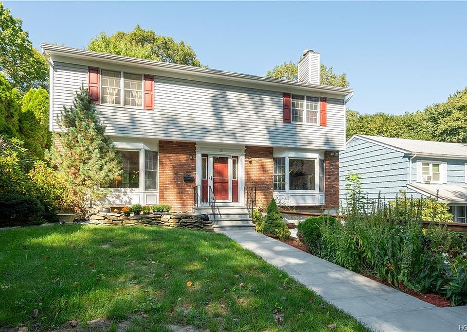 1st image of 12 Abbey Dr