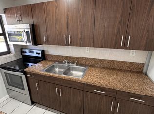 1113 SW 15th Ter, Fort Lauderdale, FL 33312