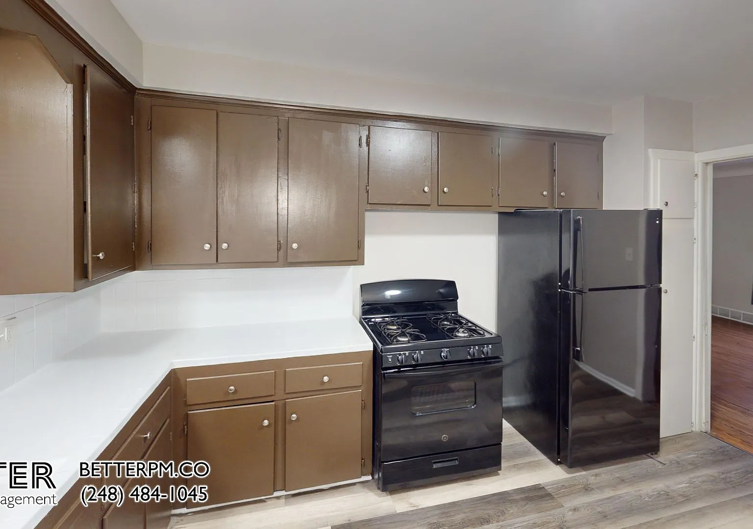 Cloud 9 Apartments - Eastpointe — Photo 3