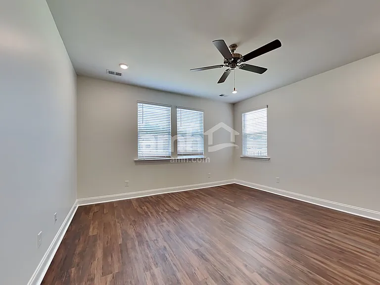534 Plumeria Ln — Photo 9