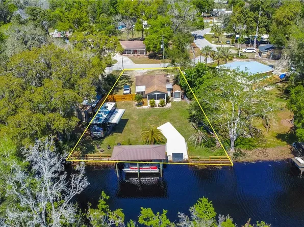 10530 E Gobbler Dr, Floral City, FL 34436