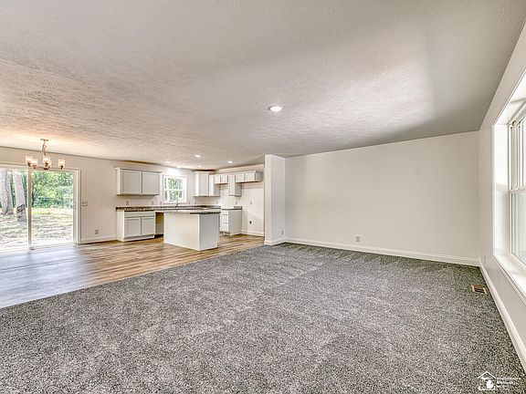 4th image of 3901 Kane Rd
