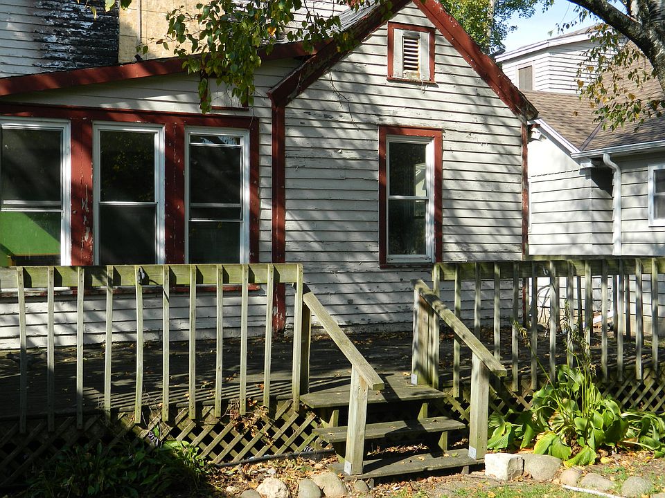 1st image of 329 N Greenfield Ave