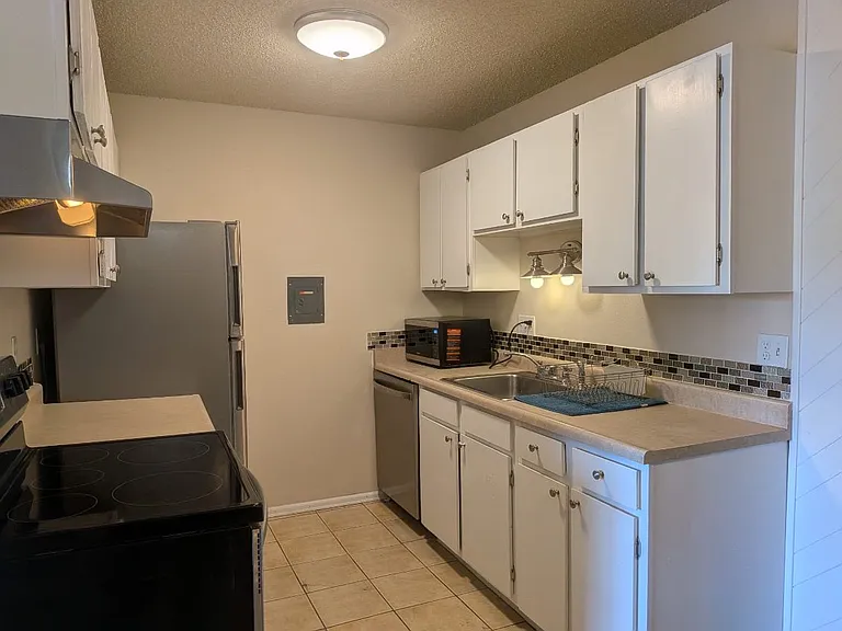 5038 El Camino Dr #72 — Photo 5
