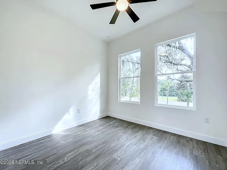5395 Heckscher Dr — Photo 11