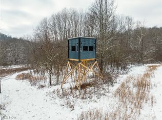 Deerhorn Rd SE, Tippecanoe, OH 44699