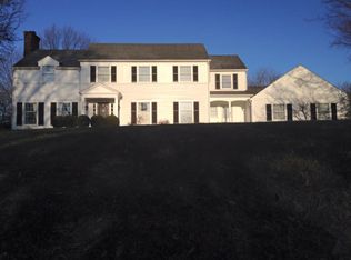 8175 Kroger Farm Rd, Indian Hill, OH 45243