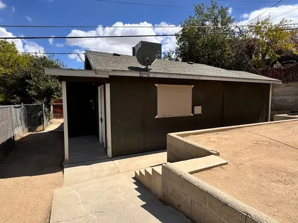 Washington Ave 512, 512 Washington Ave APT D, Taft, CA 93268