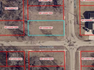 Bates St, Waterloo, IA 50703