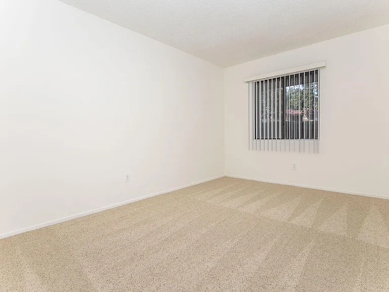 Maplewood Apartment Homes — Photo 37
