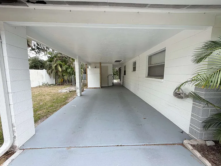 5342 Cedar Ln — Photo 2