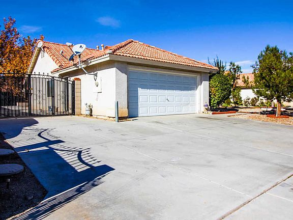 2nd image of 36815 Golden Oak Dr