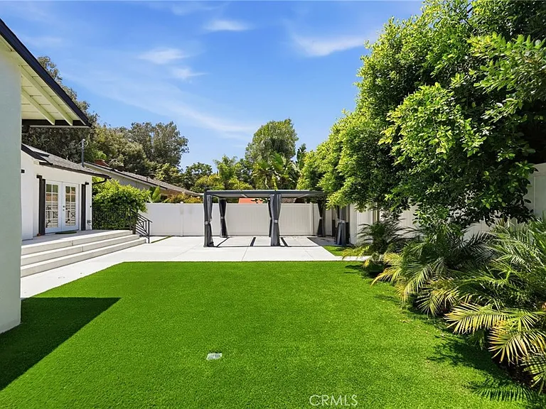21231 San Miguel St — Photo 20