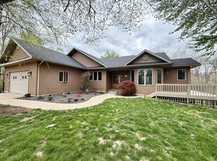 10551 E 680th Ave, Robinson, IL 62454