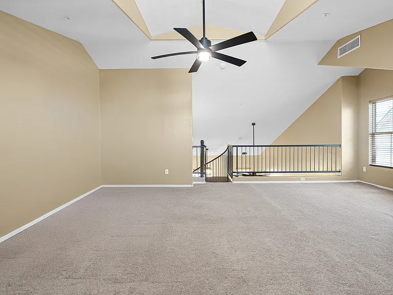 751 N Port Dr — Photo 29