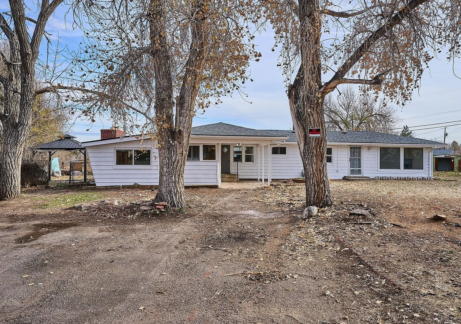 House in Aurora — Photo 1