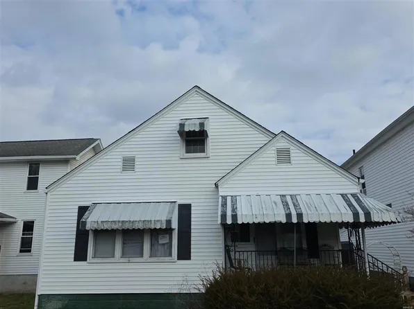 321 W 41st St, Shadyside, OH 43947